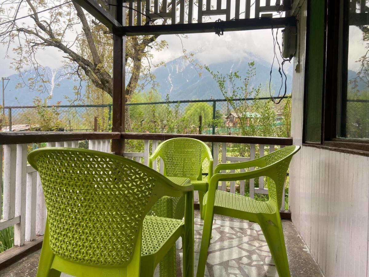 Pk Cottage Pahalgam Exterior photo