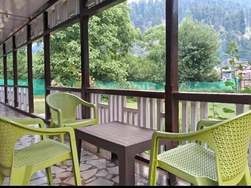 Pk Cottage Pahalgam Exterior photo